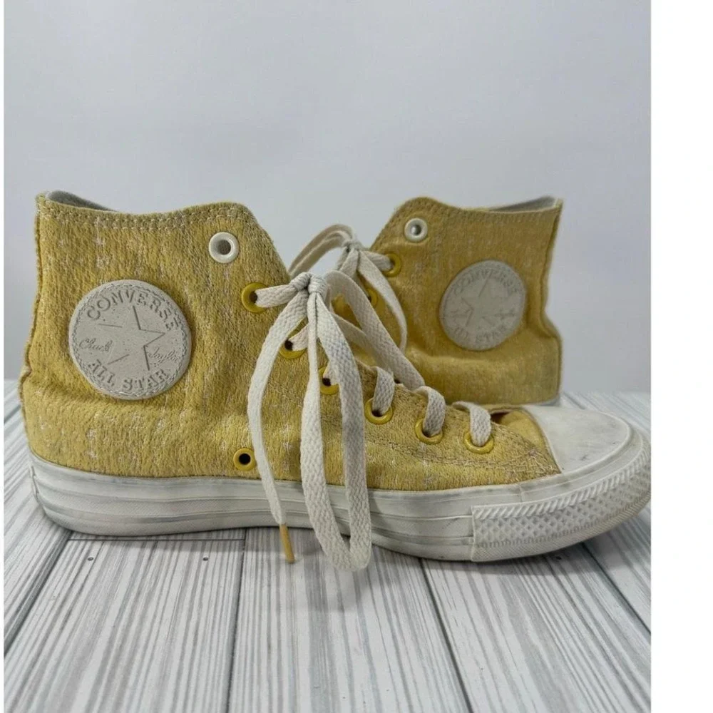 Converse Chuck Taylor All Star Women's 7 Yellow High-Top Shoes Lace Up Sneaker‎